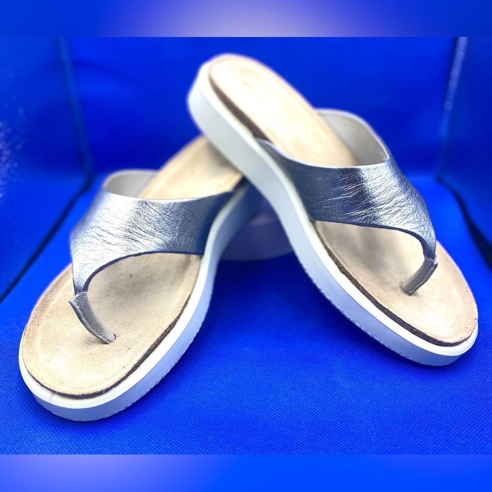 COPY - Ecco corksphere silver thong sandal